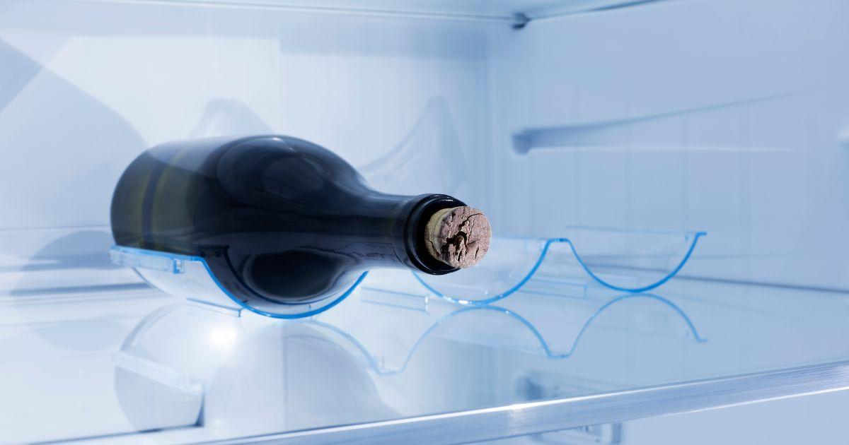 サムネ-冷蔵庫内のワイン